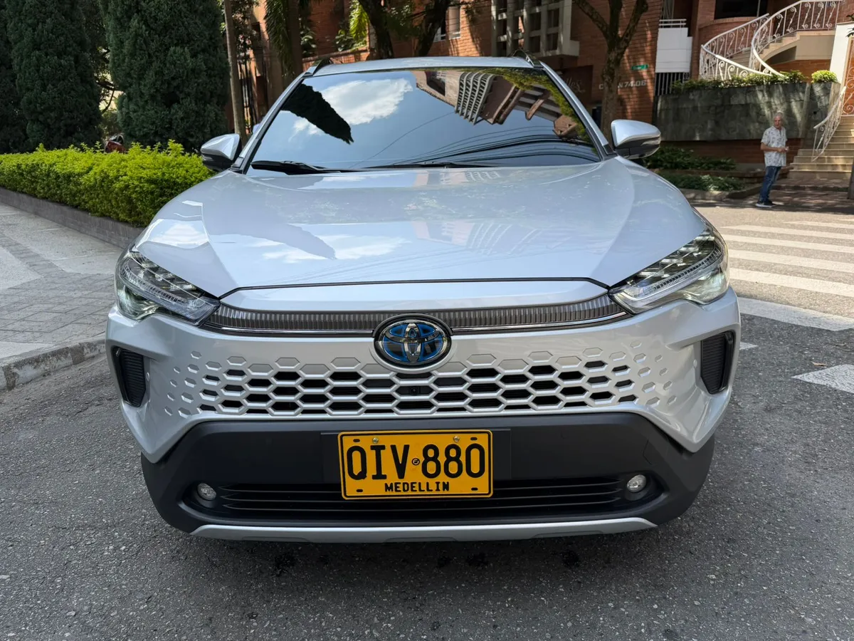 
								TOYOTA COROLLA CROSS 1.8 HEV SEG CVT 2026 full									