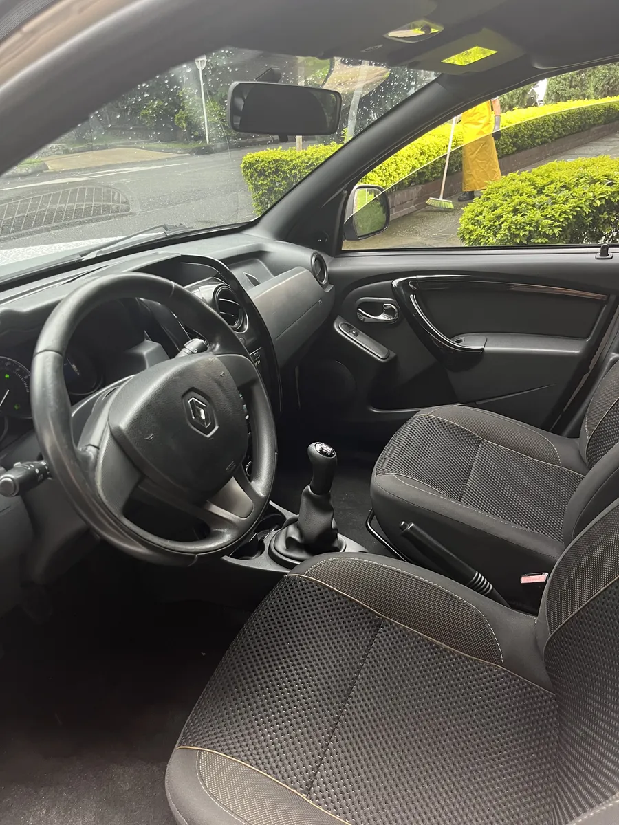 
								Renault Duster 1.6 Dynamique 4×2 2017 full									