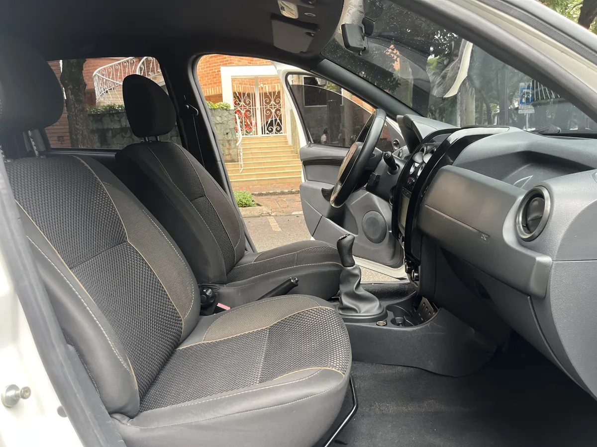 
								Renault Duster 1.6 Dynamique 4×2 2017 full									