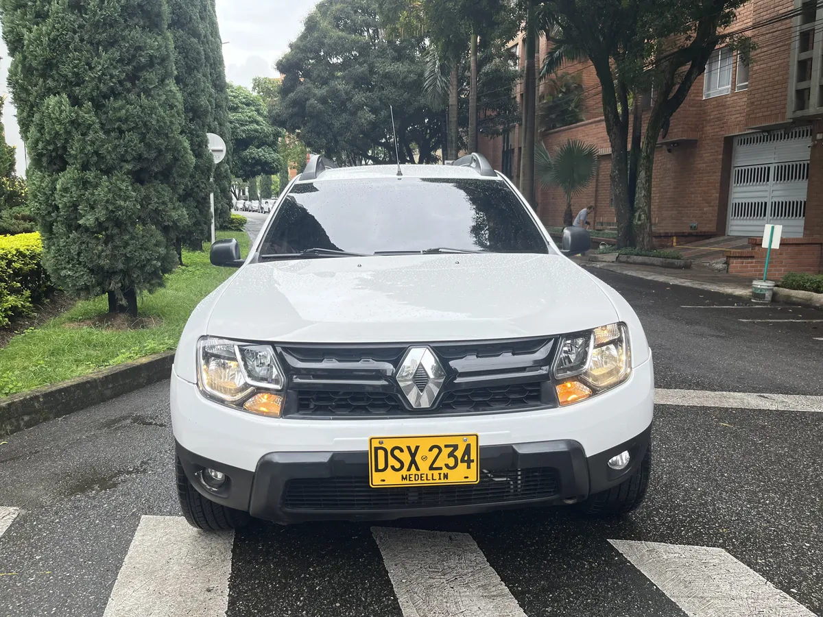 
								Renault Duster 1.6 Dynamique 4×2 2017 full									