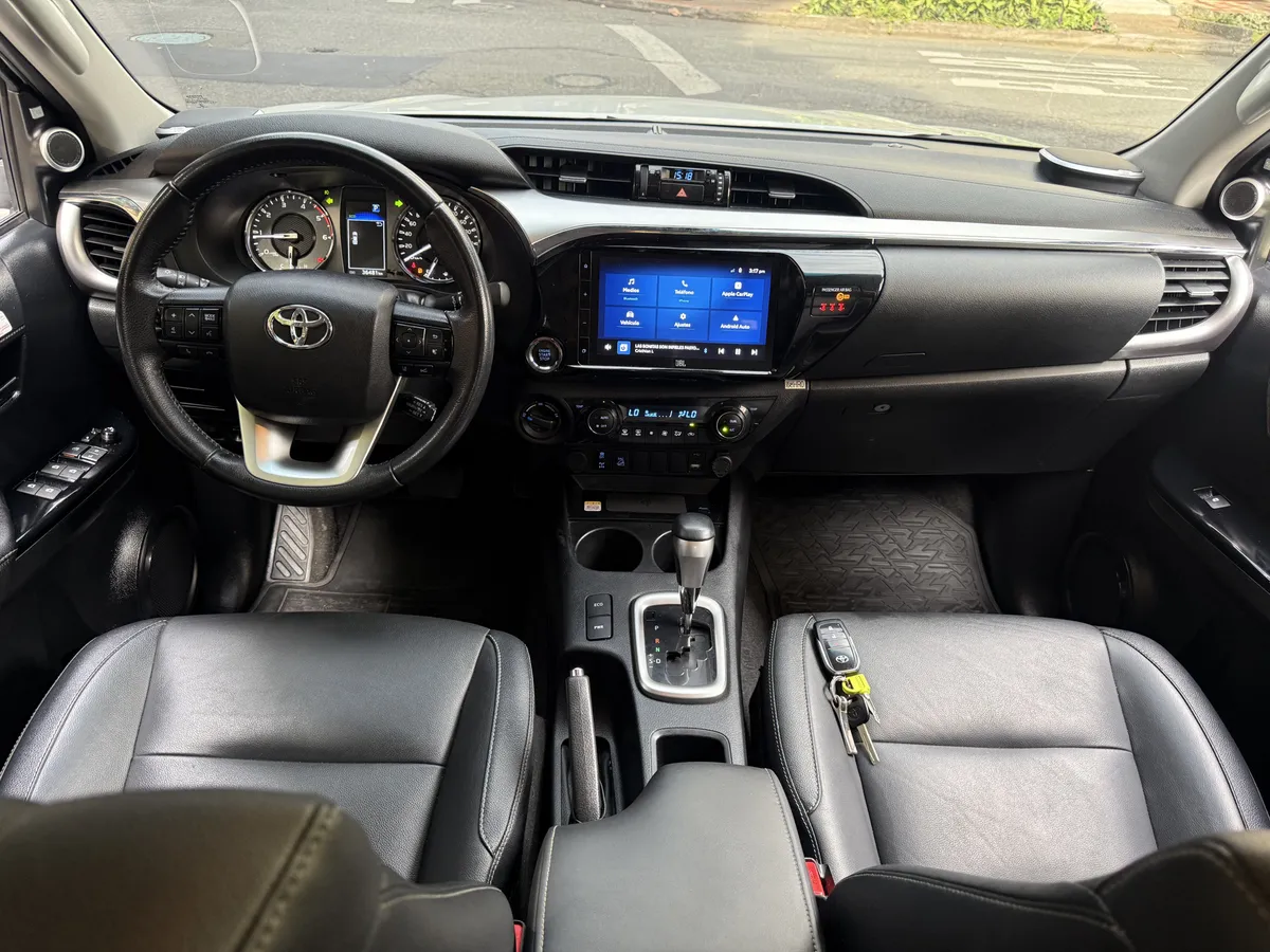 
								TOYOTA HILUX 2.8 AT DIESEL 2023 full									