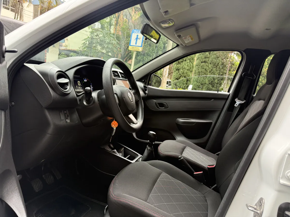 
								Renault Kwid Intens 2025 full									