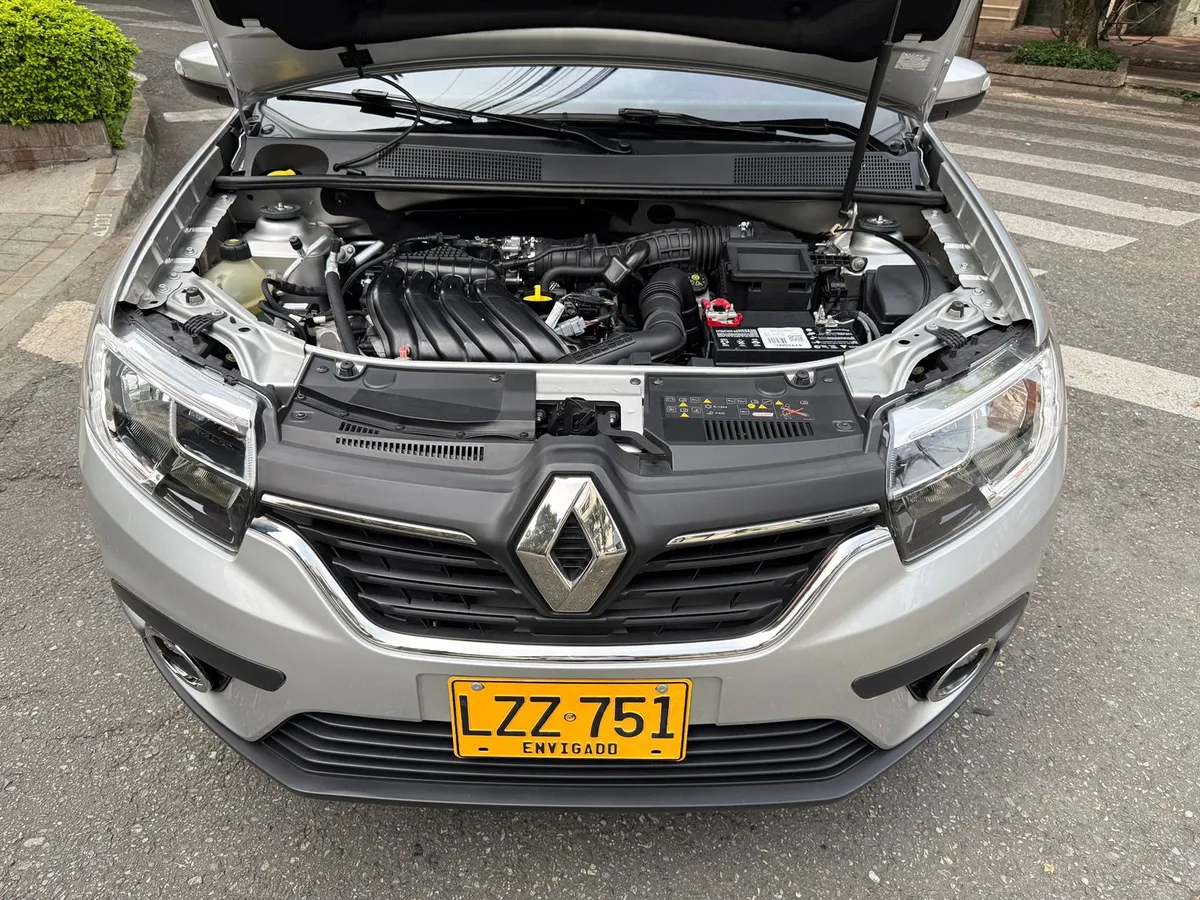 
								RENAULT LOGAN 1.6 INTENS AT 2023 full									