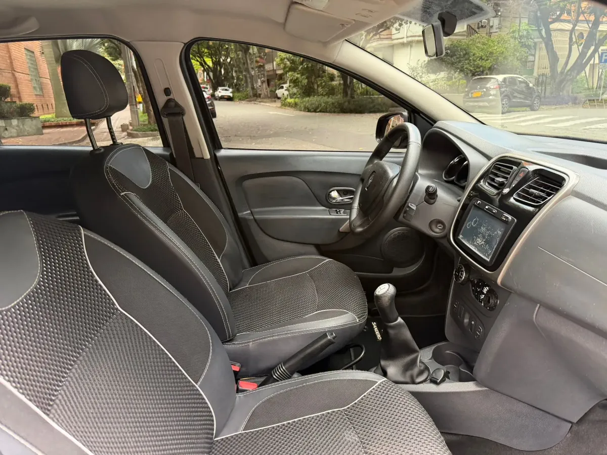 
								RENAULT STEPWAY 1.6 INTENSE MT 2016 full									