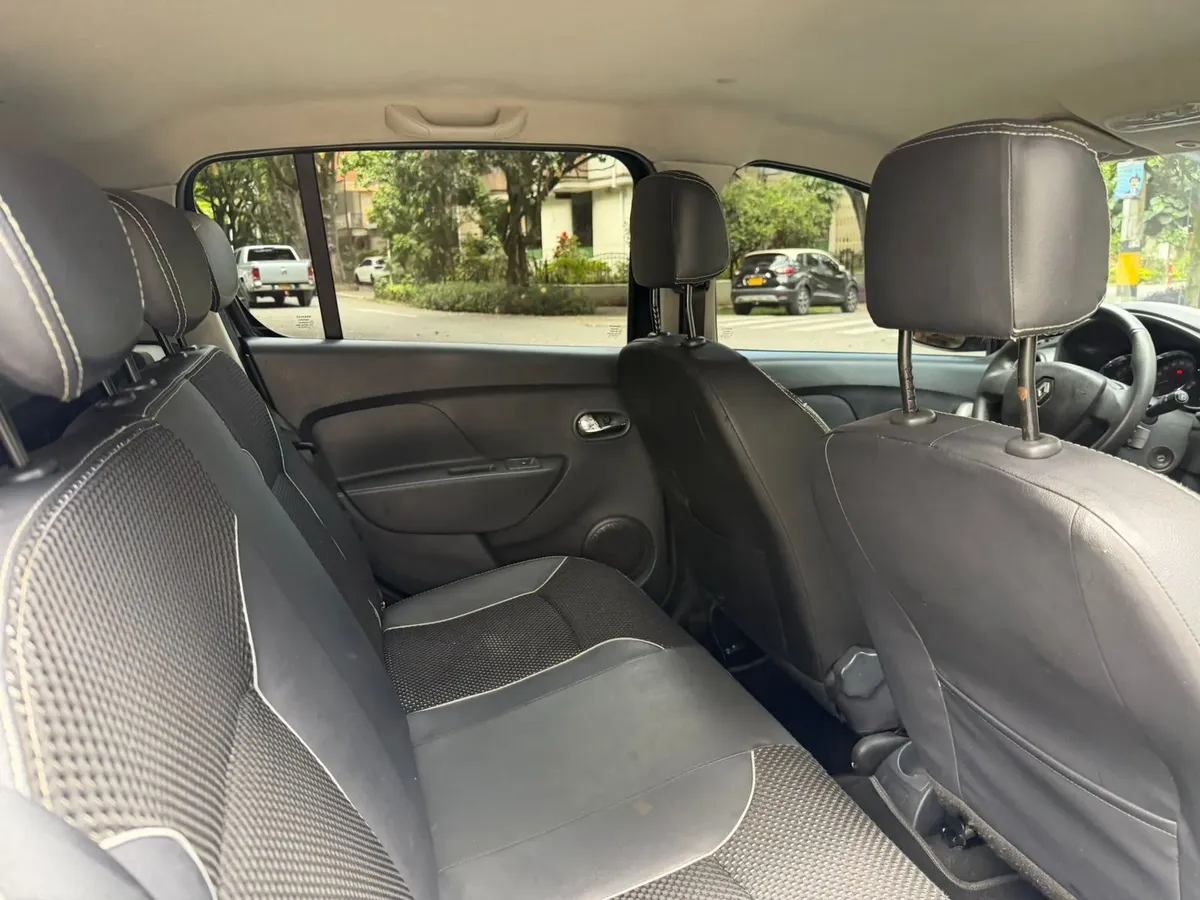 
								RENAULT STEPWAY 1.6 INTENSE MT 2016 full									