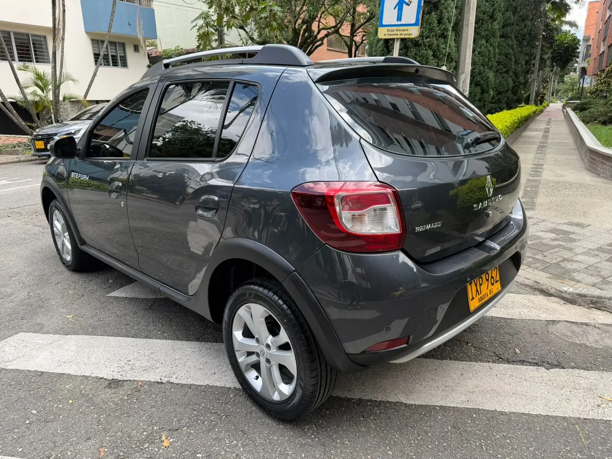 
								RENAULT STEPWAY 1.6 INTENSE MT 2016 full									