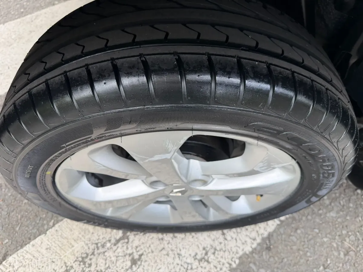 
								RENAULT STEPWAY 1.6 INTENSE MT 2016 full									